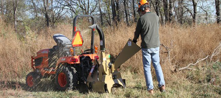 Which Wood Chipper to Buy For Your Needs?
