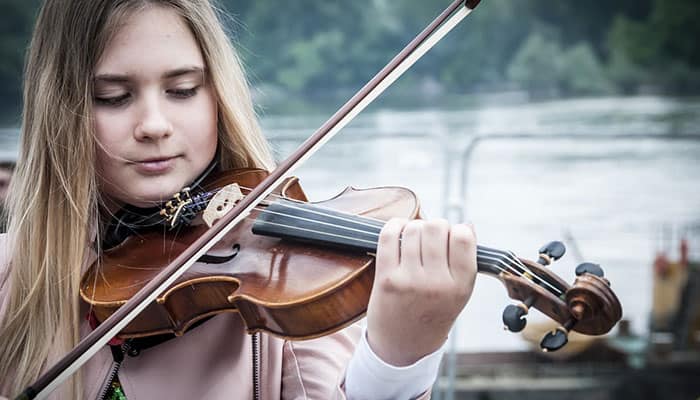 Top 4 Violin Accessories You Should Have As A Beginner