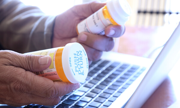 New To Buying Medicines Online? Here Are Some Tips To Choose Legitimate Internet Pharmacy