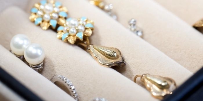 8 Proper Ways to Store Your Jewelry Properly 