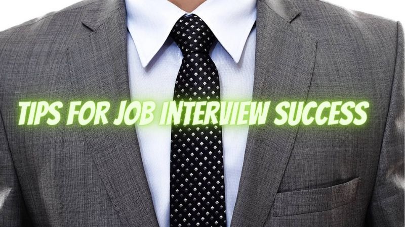 Going to a Job Interview? Here are the Tips On "Dressing for Success"!