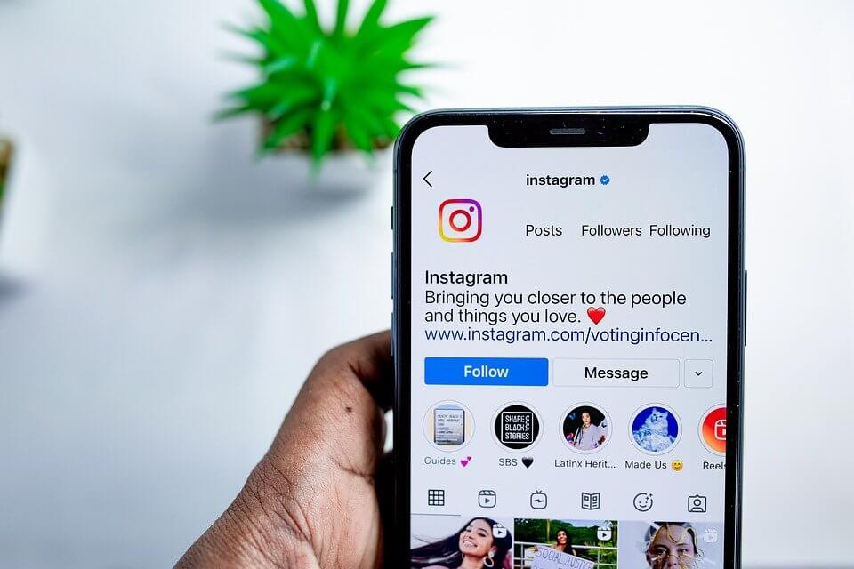 How To Make Your Instagram Stories More Engaging
